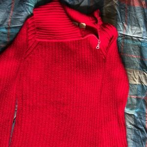 B. Moss Red Sweater, Women’s Size Medium, M